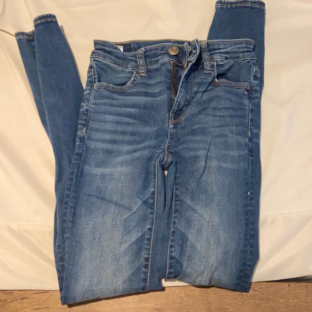 light wash jeans